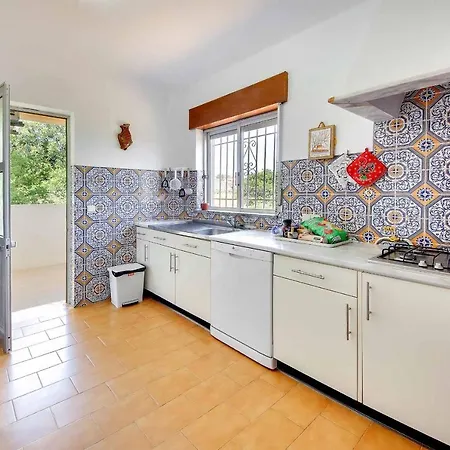 Coelha Албуфейра